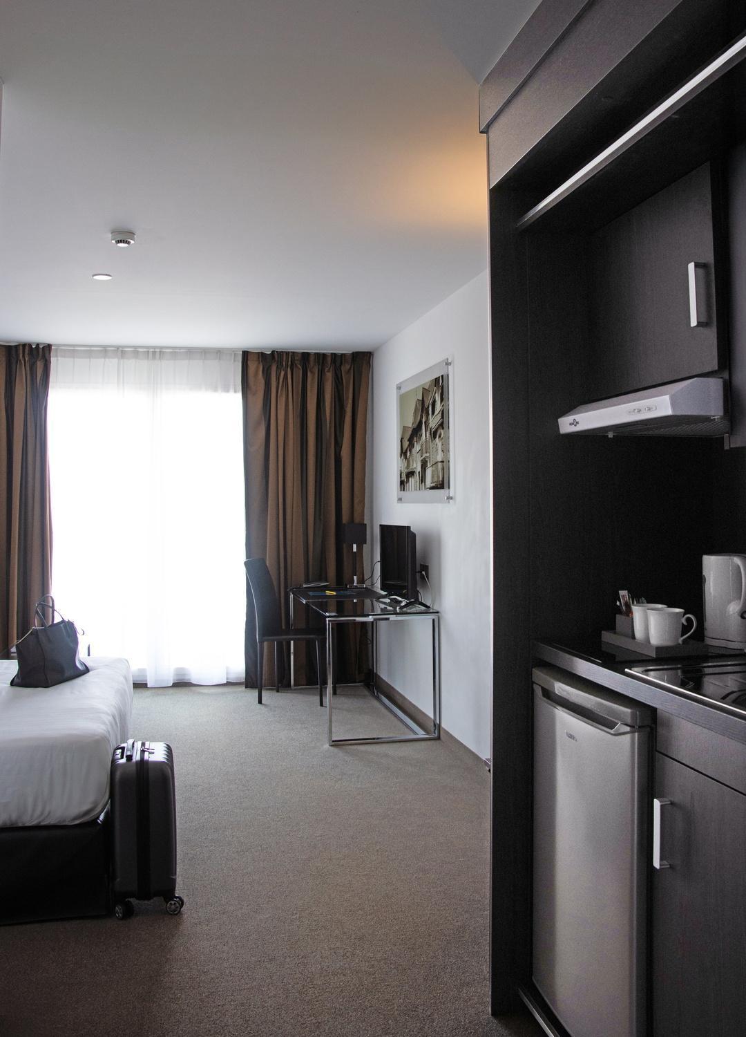 Superior Room Kitchenette